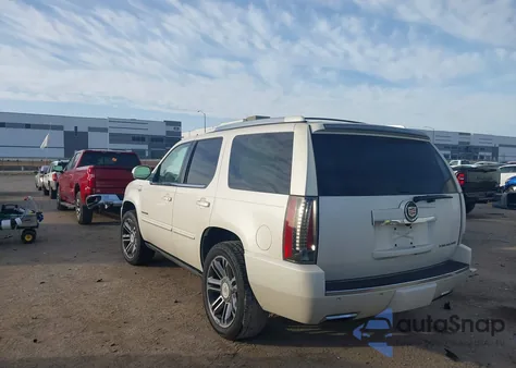 2014 Cadillac Escalade Premium z USA, uszkodzony, nr VIN 1GYS3CEFXER109710